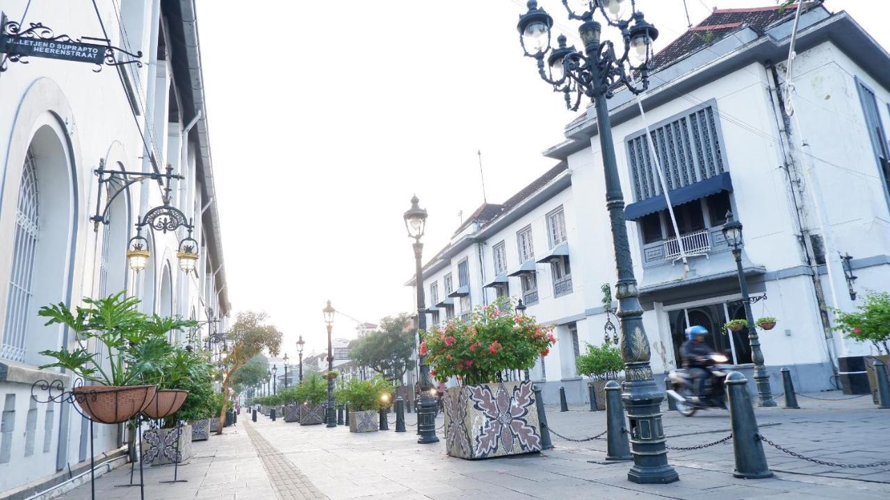 Hotel The Kirana Purnama Semarang Exterior foto